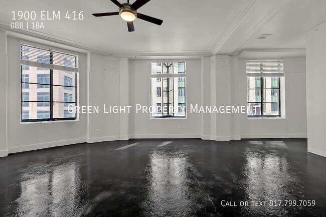 Building Photo - 1900 Elm St