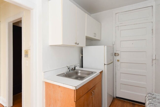 Foto del edificio - 3312 W Schubert Ave