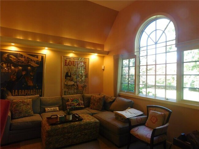 Foto del edificio - 24 Manor House Rd