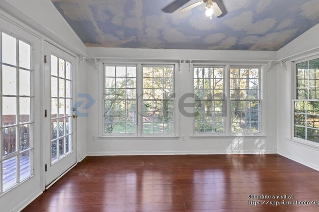 Foto del edificio - 4405 Candalon Way