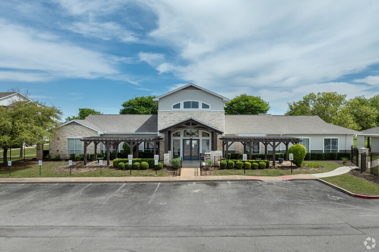 Lakeline Apartments Apartments in Leander, TX