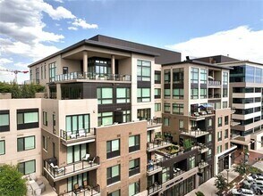 Building Photo - 250 Columbine St