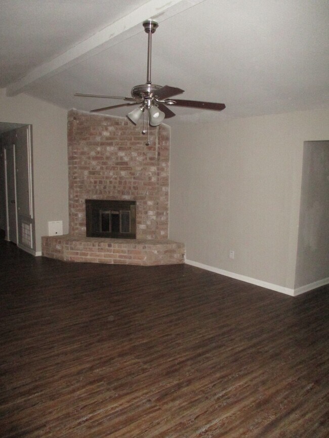 Foto del edificio - 3423 Abinger Ln