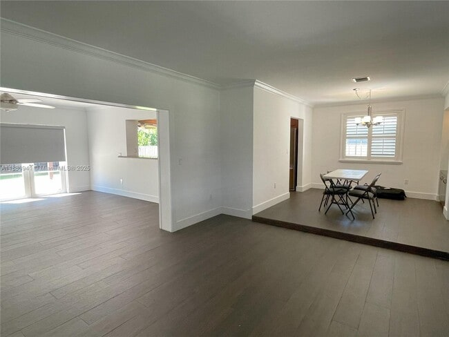 Building Photo - 5740 SW 45th Terrace