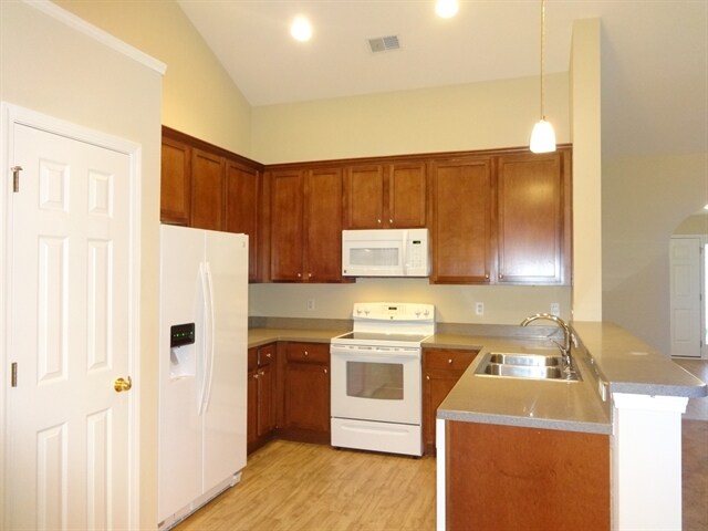Building Photo - 1236 Shadow Mist Ln
