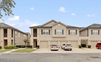 Building Photo - 12301 Kernan Forest Blvd