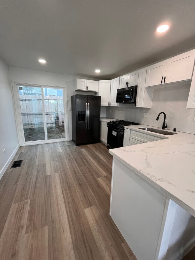 Building Photo - 4957 Jumano Ave