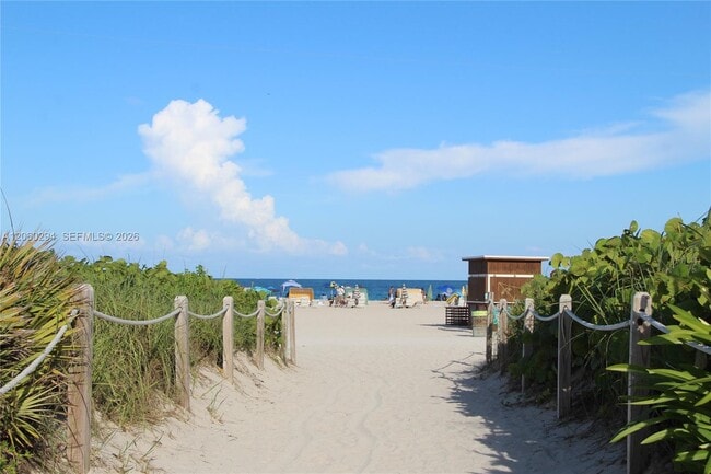 Building Photo - 158 Ocean Dr