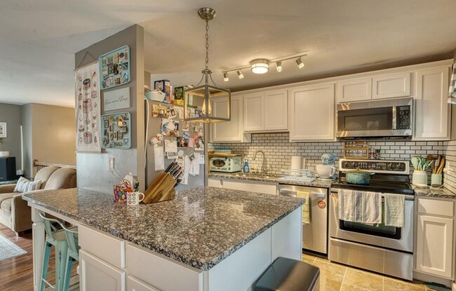 Foto del edificio - 4734 Willow Mist Dr