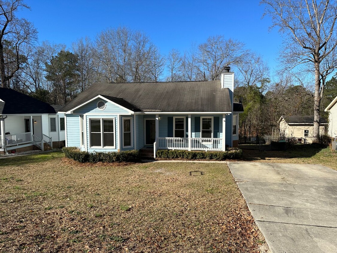 Foto principal - Single Family Home Near Lexington and West...