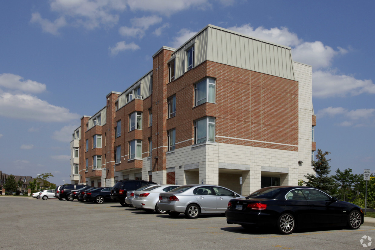 Building Photo - Blue Willow Terrace