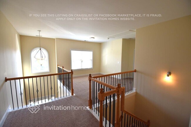 Building Photo - 5340 Hopewell Manor Dr