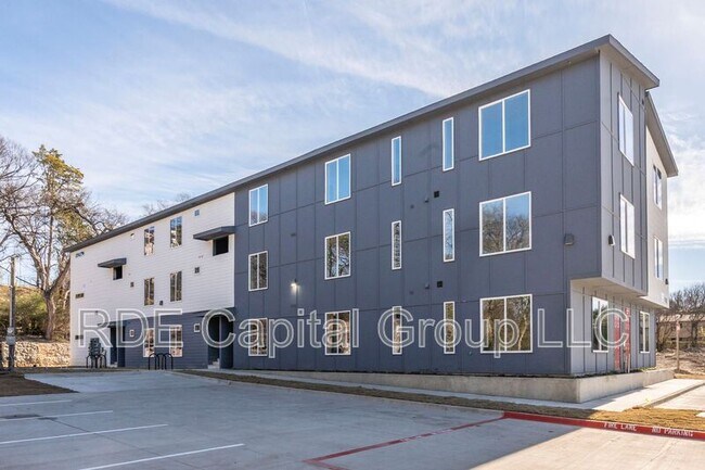 Foto del edificio - 948 S Corinth St Rd