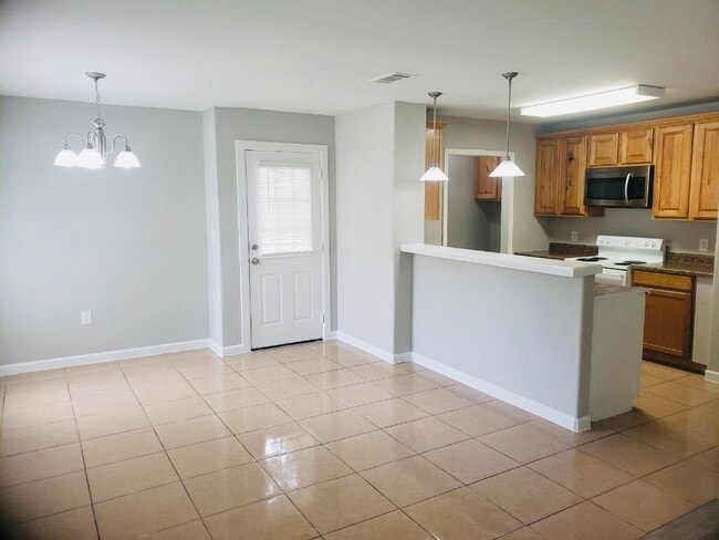 Foto del edificio - 6217 Willow Ave