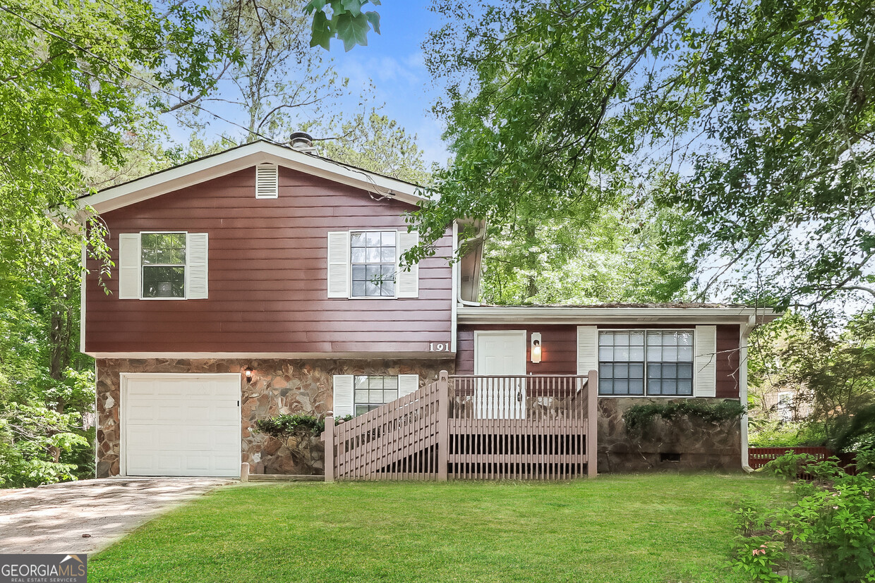 Foto principal - 191 Aaron Ct