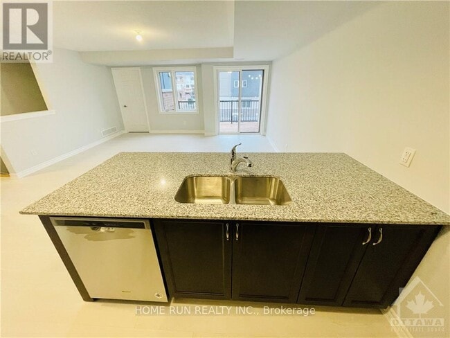 Building Photo - 911 Nautilus Private