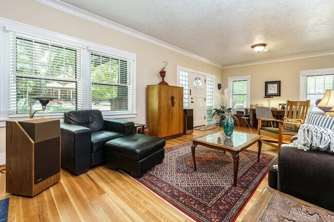 Main floor living room - 1101 N 19th St