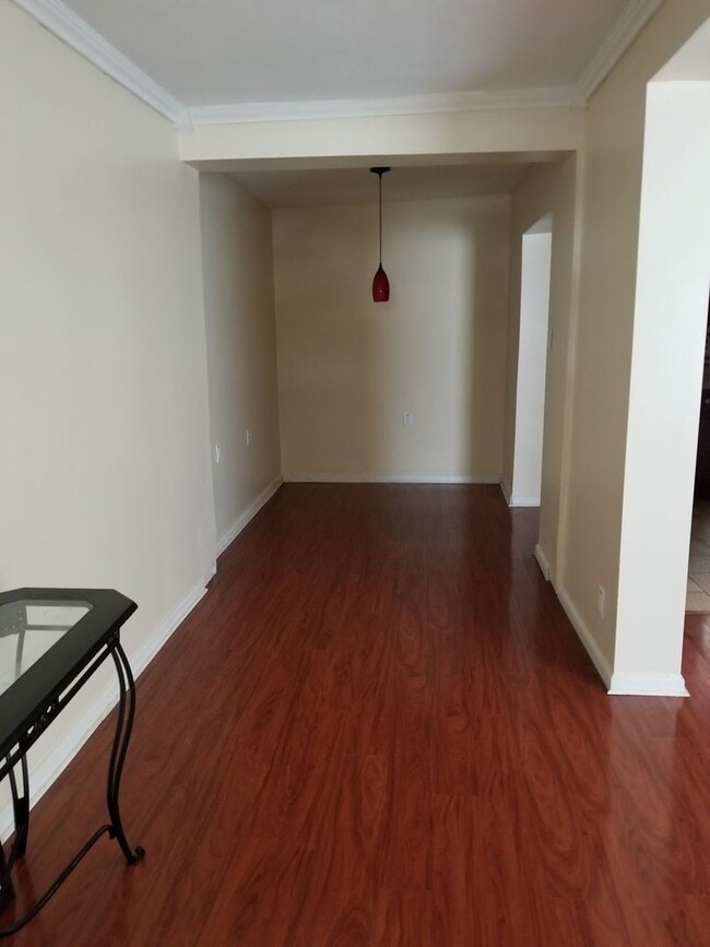 Building Photo - Charming South Tampa Home! NOW OFFERING $1...