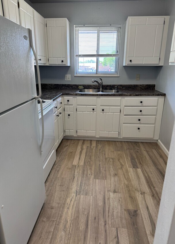 Foto principal - 3924 Devonshire Ln