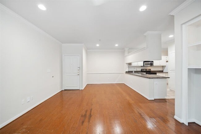 Foto del edificio - 2111 Welch St