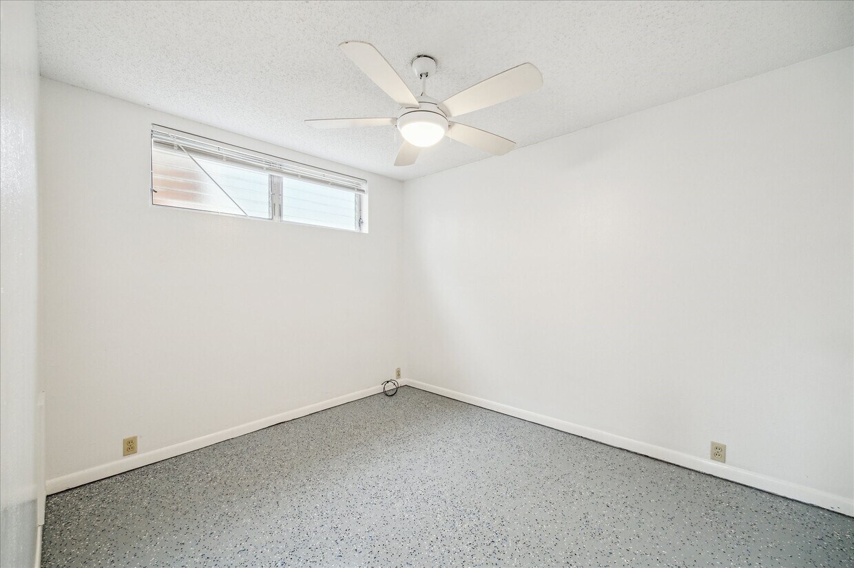Foto del edificio - 3258 W Main St