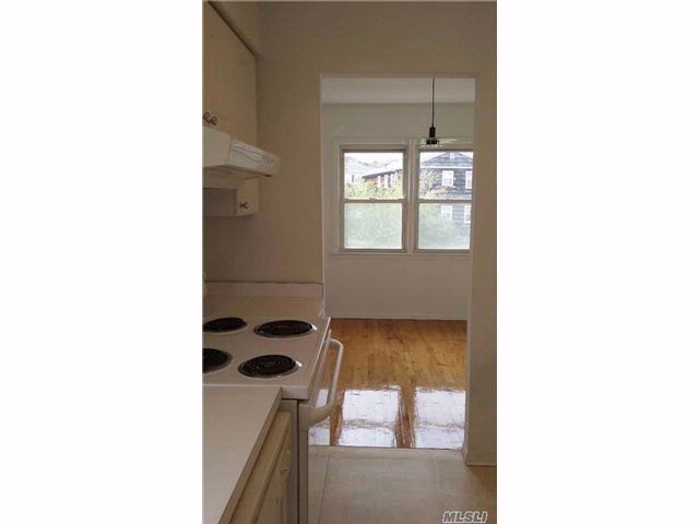 Foto del edificio - 1554 209th St