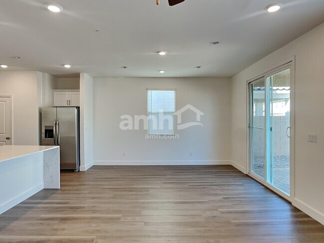 Foto del edificio - 6428 Marthas Vineyard Ave