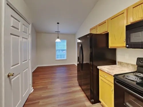 Building Photo - 105 Bosburg Dr