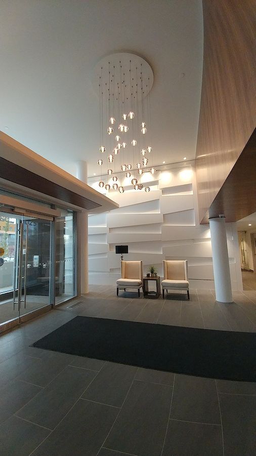 Photo du bâtiment - 1025 5 Ave SW