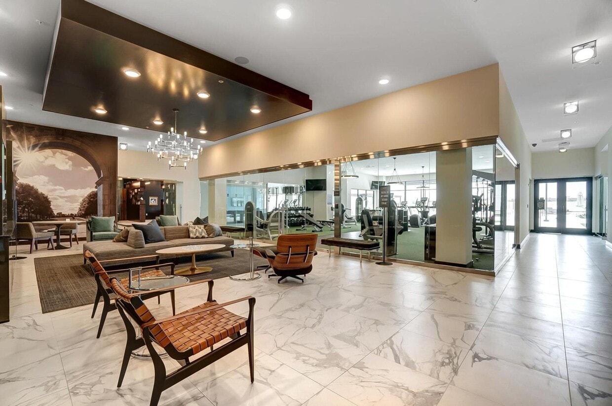 2875 Olentangy River Rd Unit 470.1324003, Columbus, OH 43202 Room for