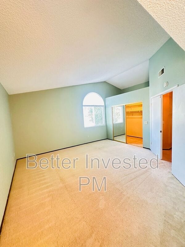 Building Photo - 674 Claudius Way