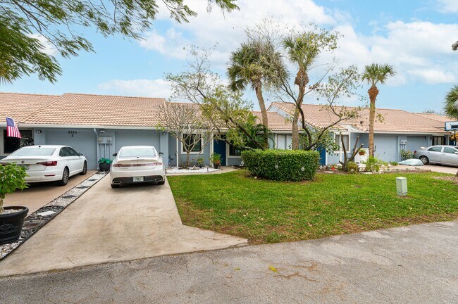 Building Photo - 9885 Watermill Cir