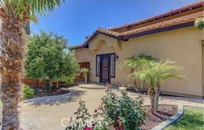 Building Photo - 39959 Ravenwood Dr