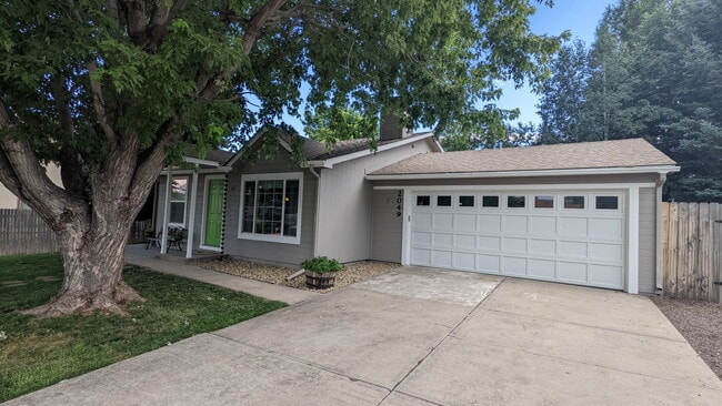 Foto del edificio - 2049 Kent Ct