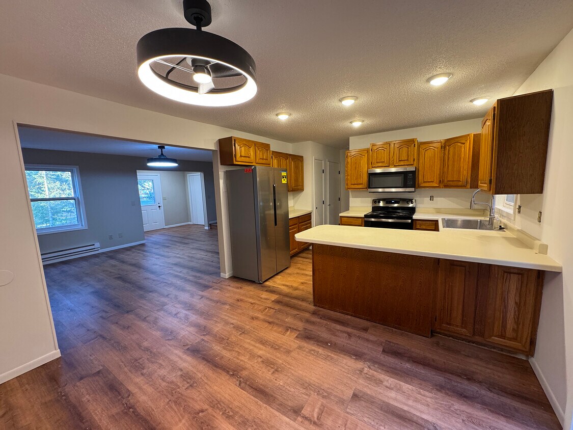 Foto principal - 612 4th St N