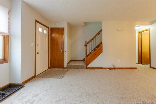 Building Photo - 22 Windwood Dr