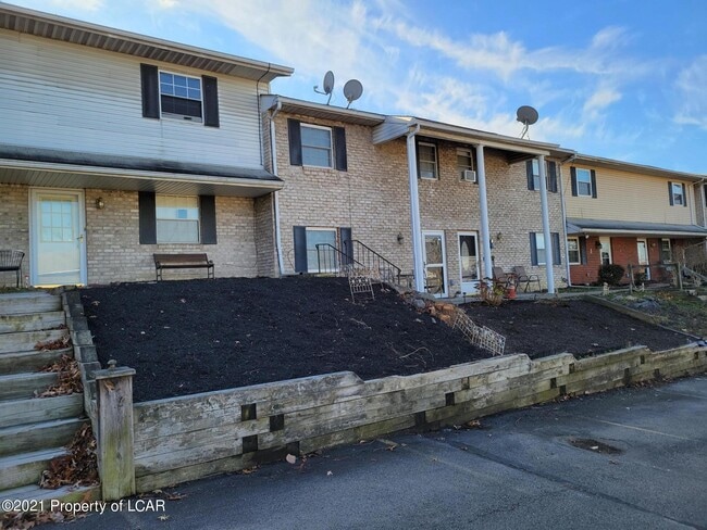 Building Photo - 58 Saratoga Ct