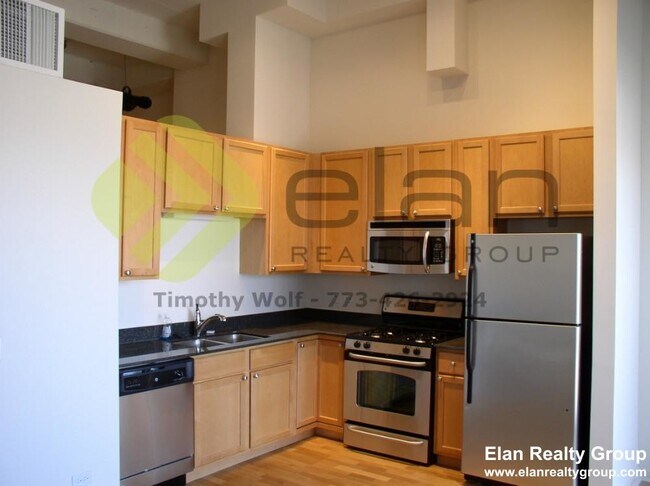 Building Photo - 1122 W Catalpa Ave