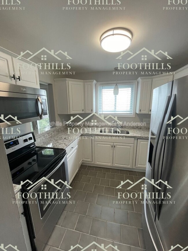 Building Photo - 612 Northlake Dr