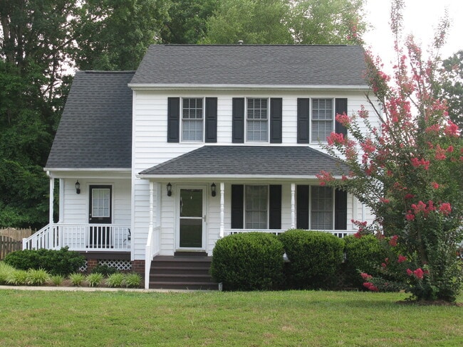 Building Photo - 6151 Rosemary Dr