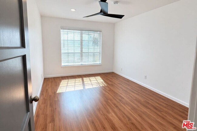 Foto del edificio - 202 N Locust St