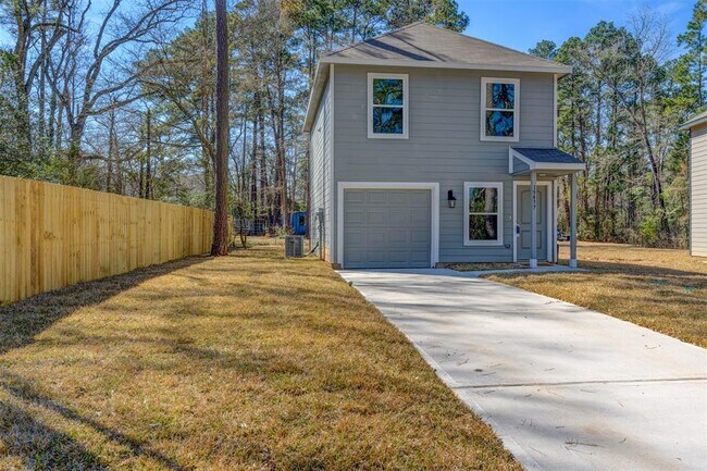 Building Photo - 15437 Arrowhead Loop W