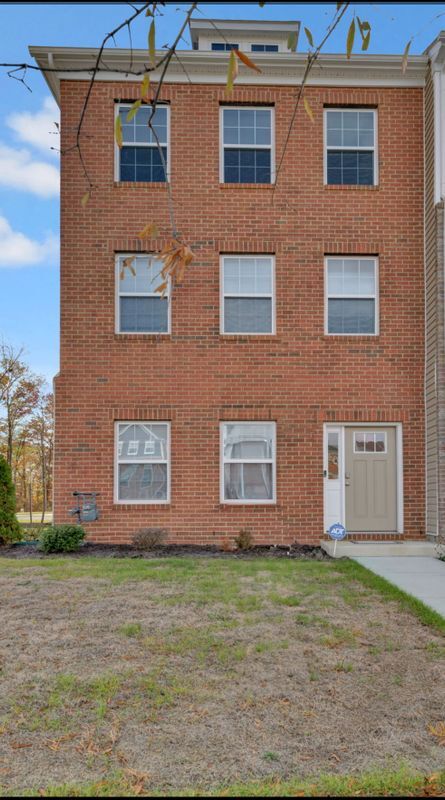 Foto principal - 8750 Mimosa Ave