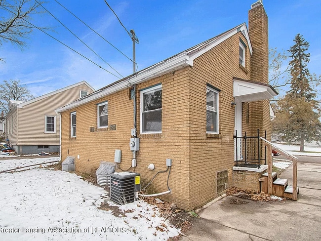 Building Photo - 1511 Pattengill Ave