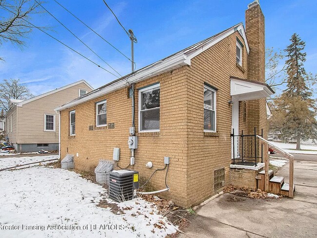 Foto del edificio - 1511 Pattengill Ave