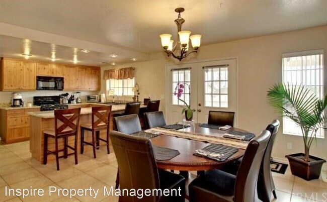 Foto del edificio - 3 br, 2 bath House - 7590 Indio Avenue