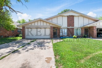 Building Photo - 2203 S Lori Ln
