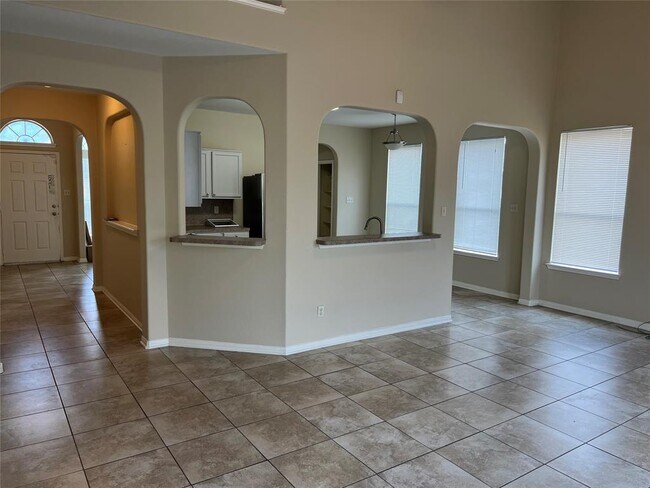 Building Photo - 5303 Lost Cove Ln