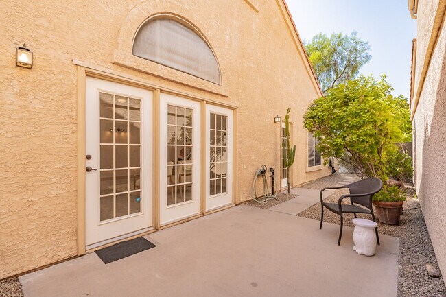 Foto del edificio - 11218 E Mercer Ln