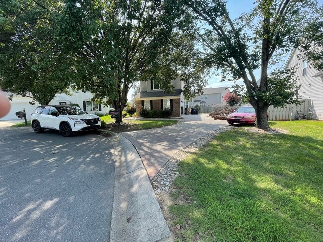 Building Photo - 1008 Kipling Ct